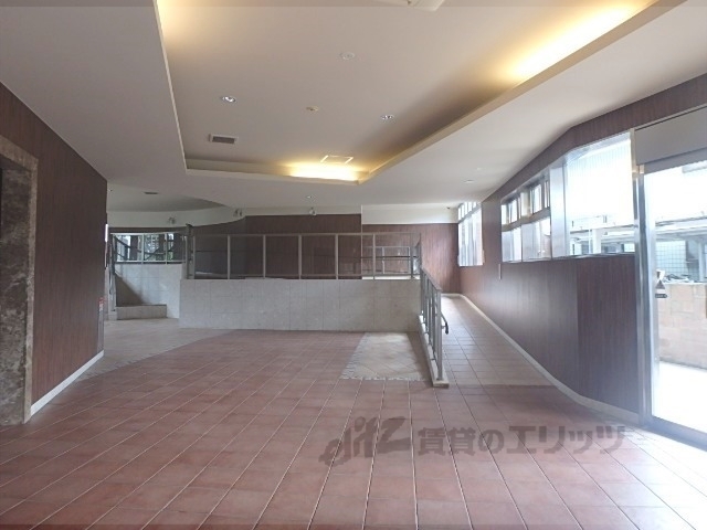 ロビー　ロビー