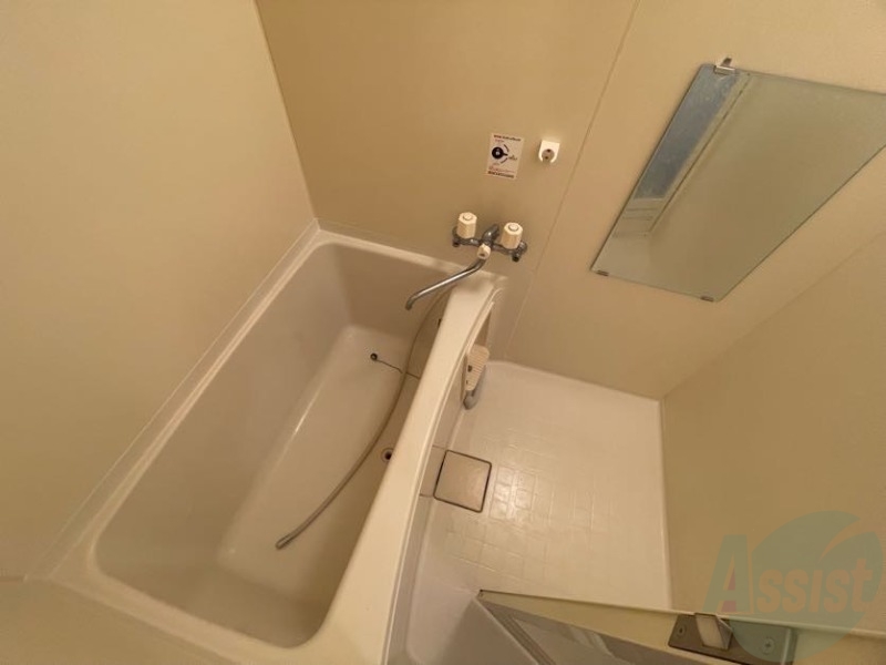 バス・シャワールーム　お風呂場です。一日の疲れをゆっくり癒しましょう。