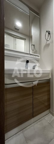 洗面設備　スペーシア江坂南金田　洗面台