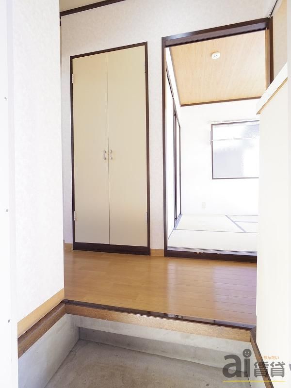 玄関　※同仕様写真です