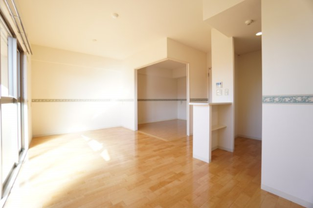 居室・リビング　※同タイプの写真です。