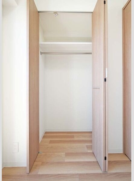 収納　同シリーズの内装写真となります