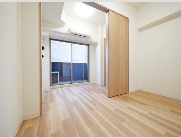 バルコニー　同シリーズの内装写真となります