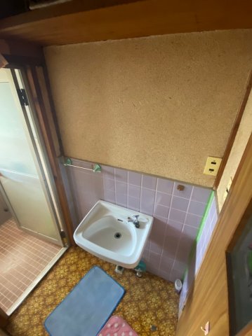 洗面設備　シンプルな洗面台です♪