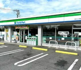 コンビニ　ファミリーマート中江二丁目店（コンビニ）まで160m