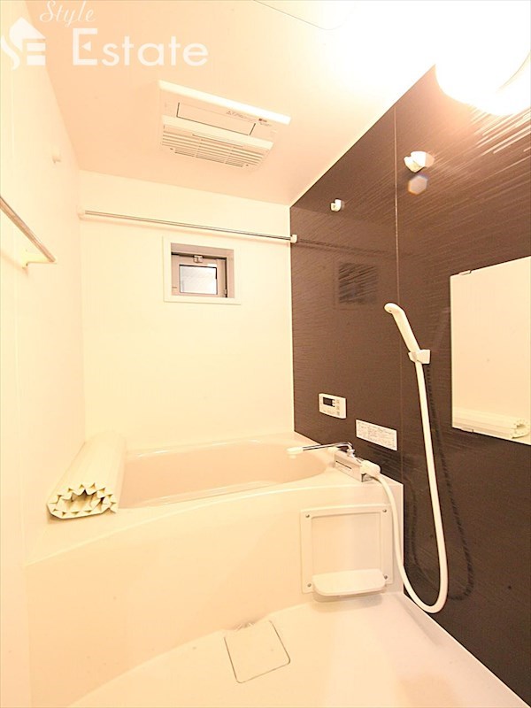 バス・シャワールーム　バスルーム