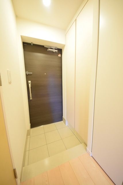 玄関　お部屋探しは【タウンハウジング千葉店】にお任せ下さい♪