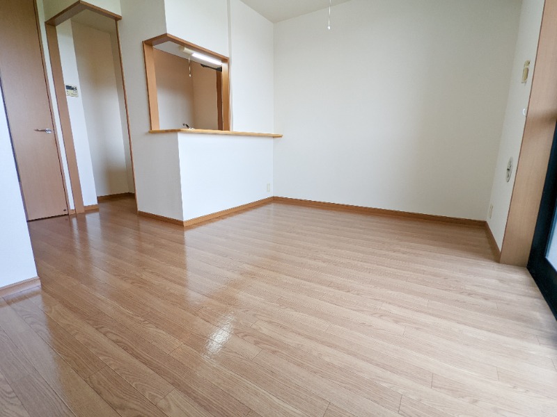 居室・リビング　図面と現状に相違がある場合には現状を優先