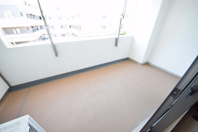 バルコニー　◇お洗濯ものと深呼吸はこちらでどうぞ◇