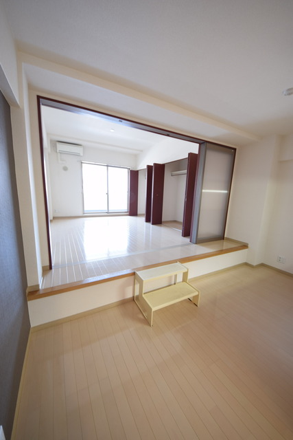 居室・リビング　◇明るいリビングルームでのんびりと♪◇