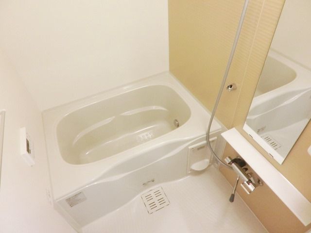 バス・シャワールーム　1日の疲れを洗い流すバスルーム