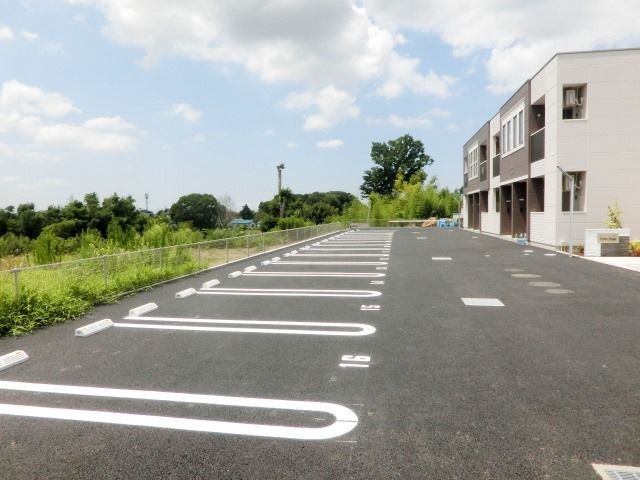 駐車場　敷地内の駐車場
