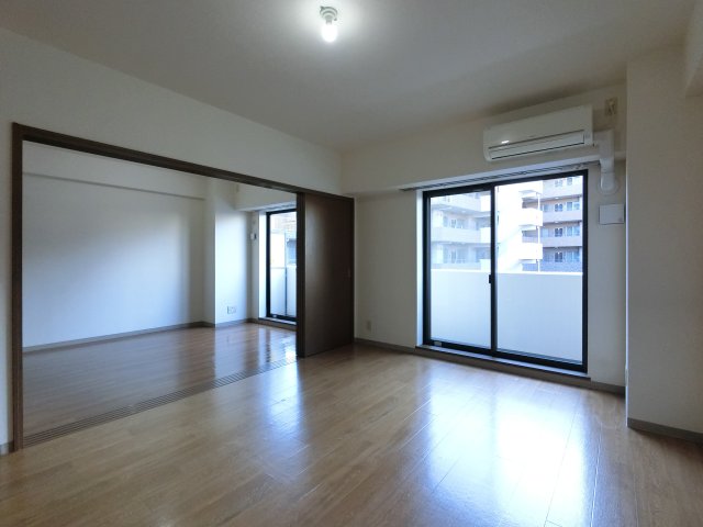 居室・リビング　同建築会社施工例になります。