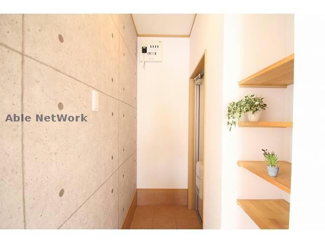 玄関　※参考写真