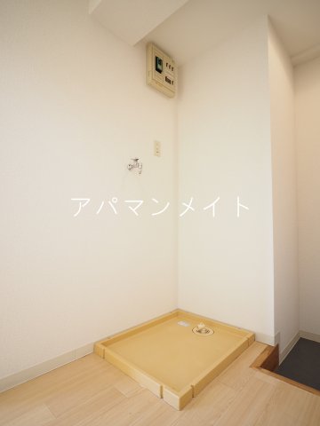 その他設備　室内洗濯機置き場です