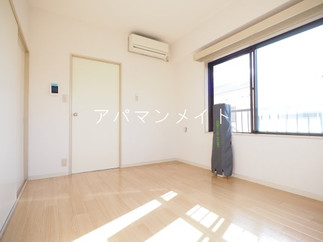 居室・リビング　使いやすい居間です