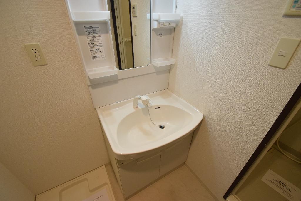 洗面設備　洗髪洗面化粧台