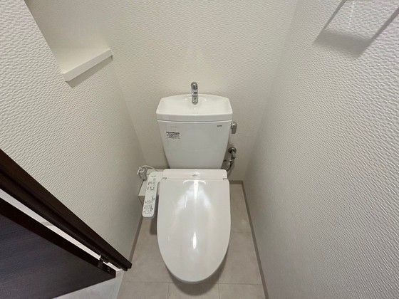 トイレ　※別部屋の写真です