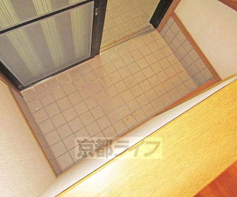 玄関　玄関広いですよ～！