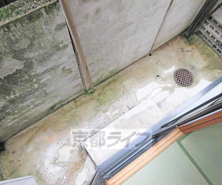 バルコニー　和室奥バルコニ～！