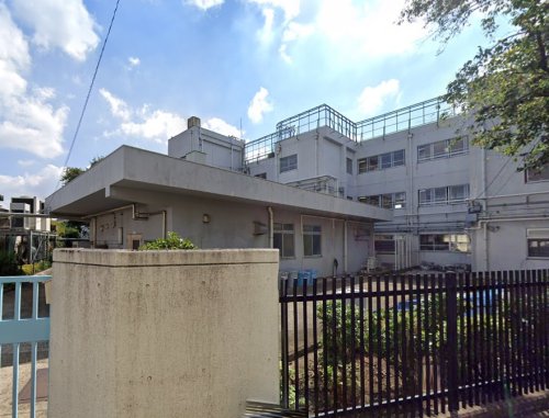 小学校　世田谷区立池尻小学校（小学校）まで465m