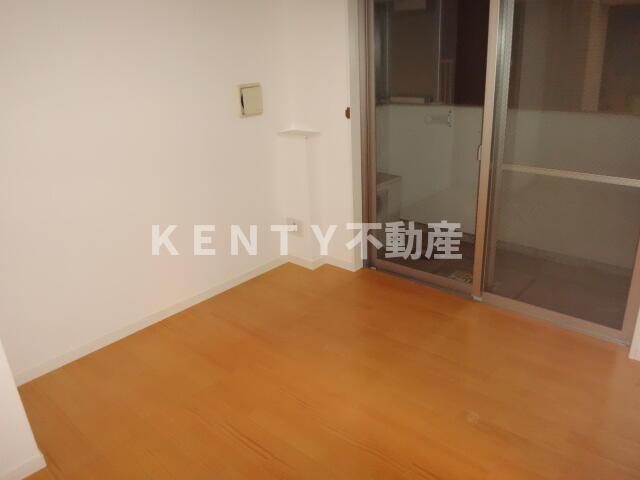 居室・リビング　こちらのリビングで趣味の時間をお楽しみください