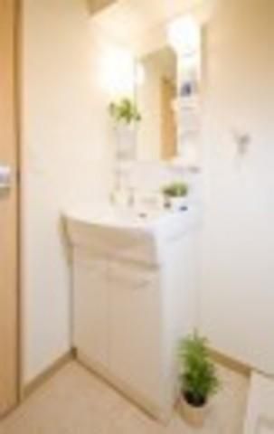 洗面設備　★設備・収納充実した築浅1Ｋ★