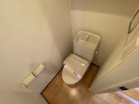 トイレ　※別部屋の写真です