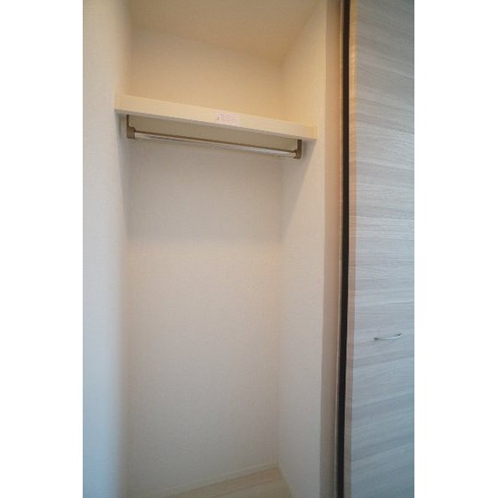 収納　北側洋室の収納