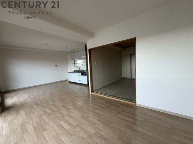 居室・リビング　明るいリビングです！