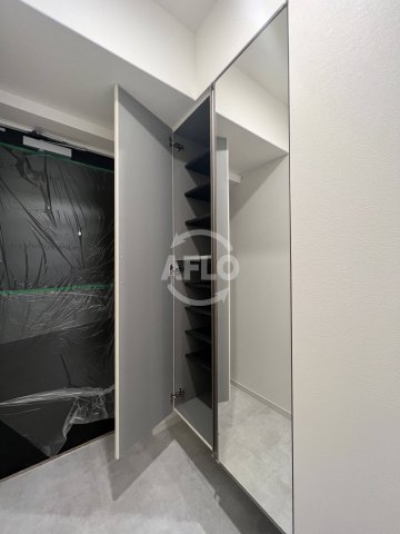収納　スプランディッド難波WESTII　シューズボックス