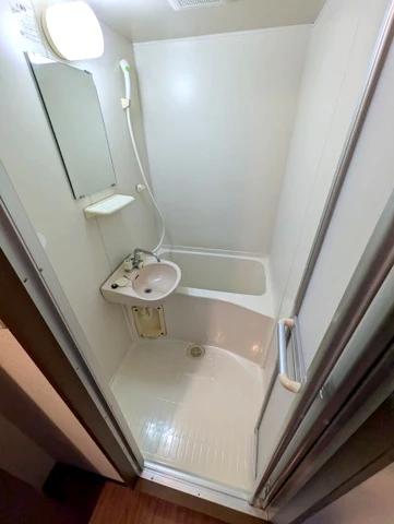 バス・シャワールーム　別号室イメージ写真