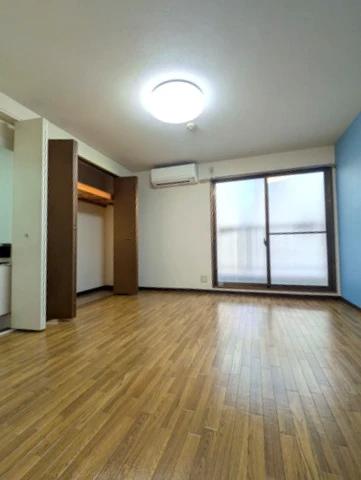 居室・リビング　別号室イメージ写真