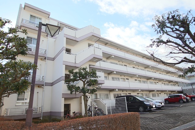 建物外観　★４階建て鉄筋コンクリート造マンション★
