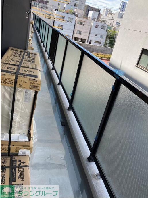 バルコニー　バルコニー