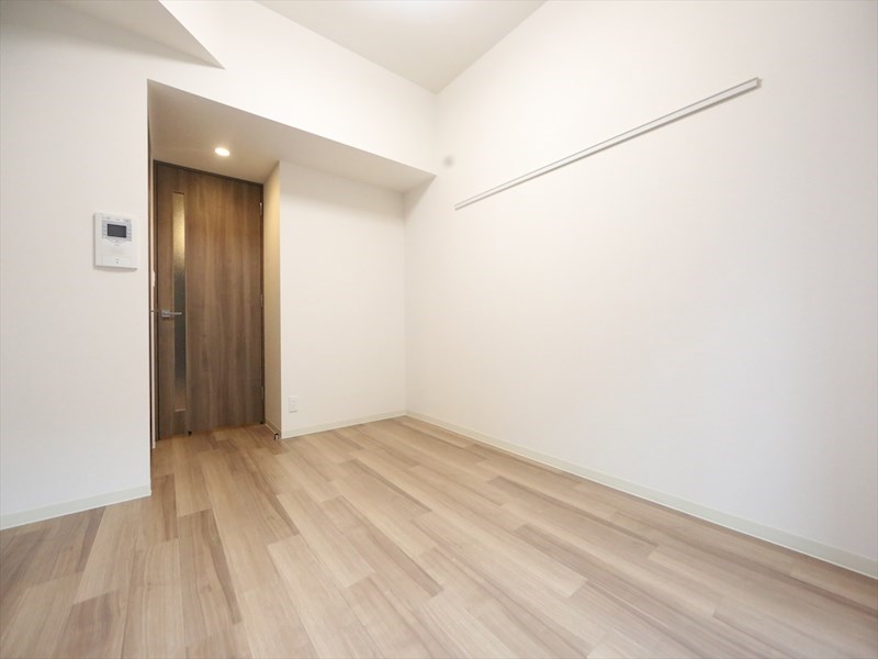 居室・リビング　洋室6.9帖　クローゼット付（収納充実してます）