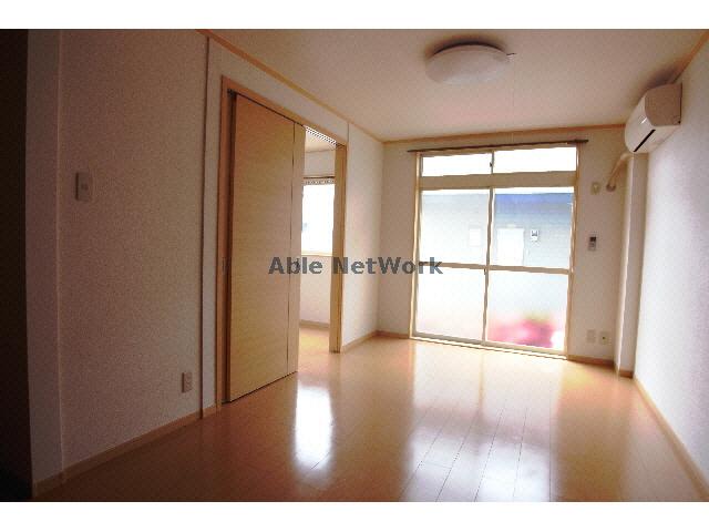 居室・リビング　リビング