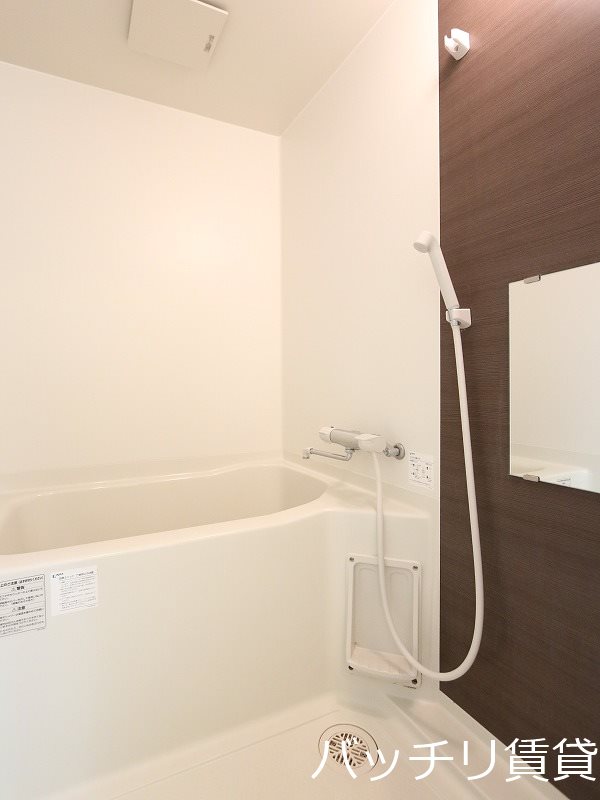 バス・シャワールーム　画像はイメージの為、色や間取りが異なる場合があります。その場