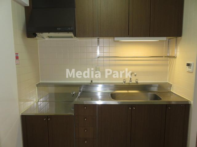 キッチン　同物件別のお部屋の参考写真です。