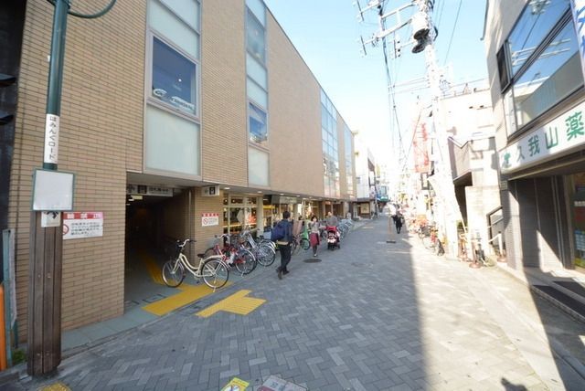 その他　駅前（その他）まで800m