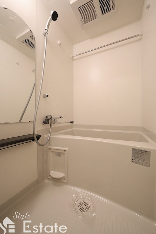 バス・シャワールーム　バスルーム