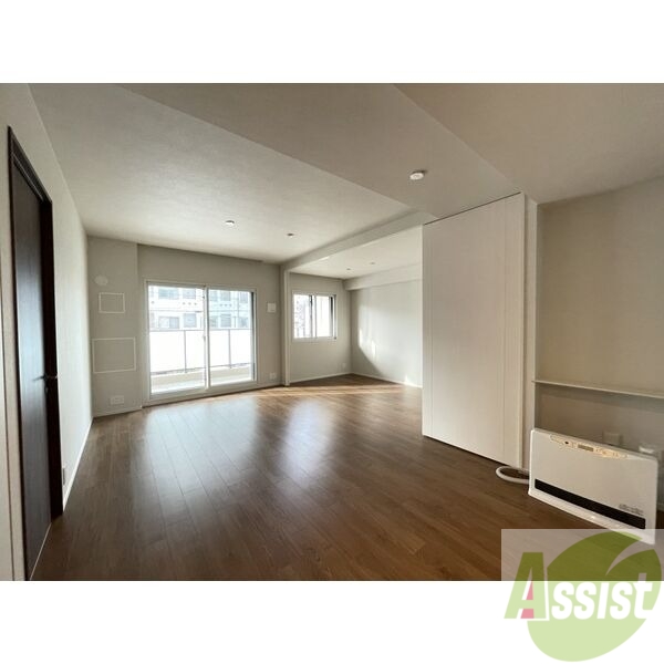 居室・リビング　どう家具を配置しようか考えるのも楽しみですね。