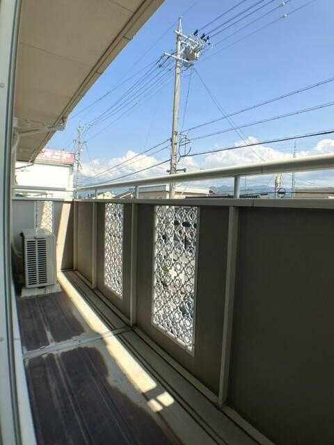 バルコニー　写真は別の部屋のものです。