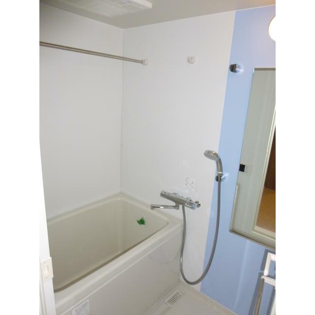 バス・シャワールーム　浴室乾燥機付き