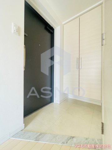 玄関　※建物内別間取参考写真