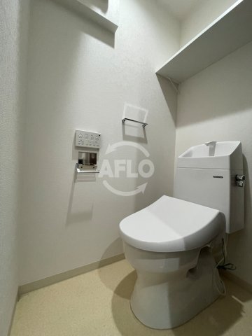 トイレ　F asecia Iaso　温水洗浄便座