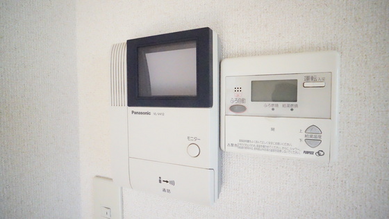 セキュリティ　モニター付きインターホン