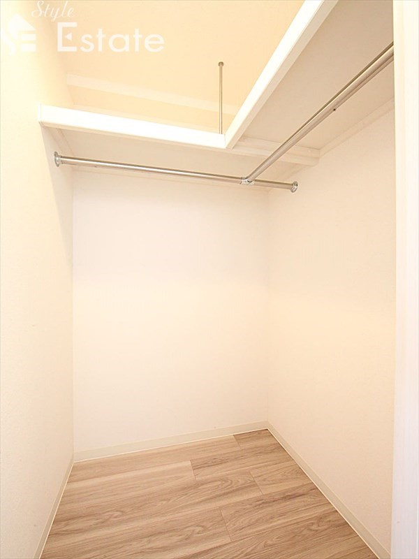 収納　ウォークインクローゼット