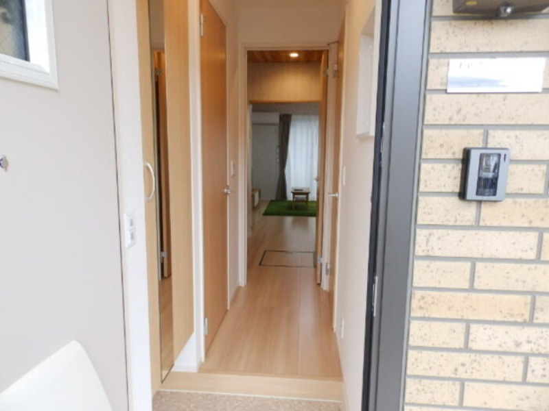 玄関　図面と現状に相違がある場合には現状を優先