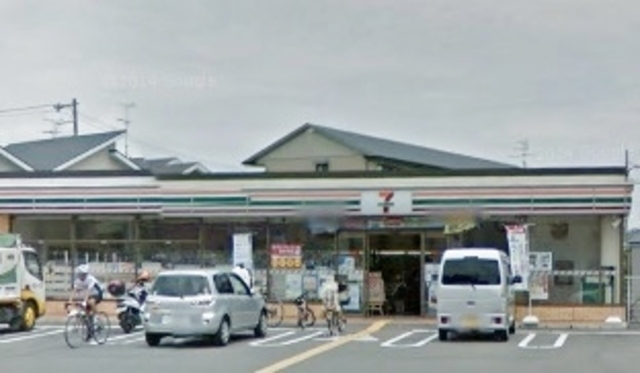 コンビニ　セブンイレブン堺深井東町店（コンビニ）まで648m